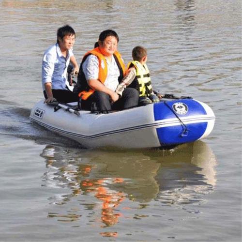 香洲公园游玩充气漂流船